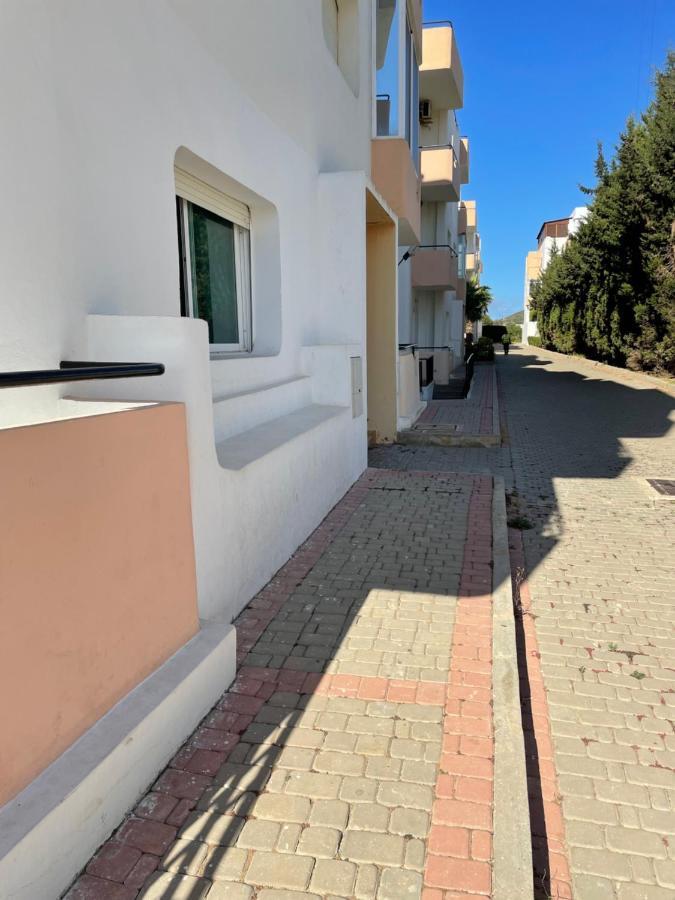 Joli Appartement Balneaire Avec Piscine Tanger Eksteriør billede